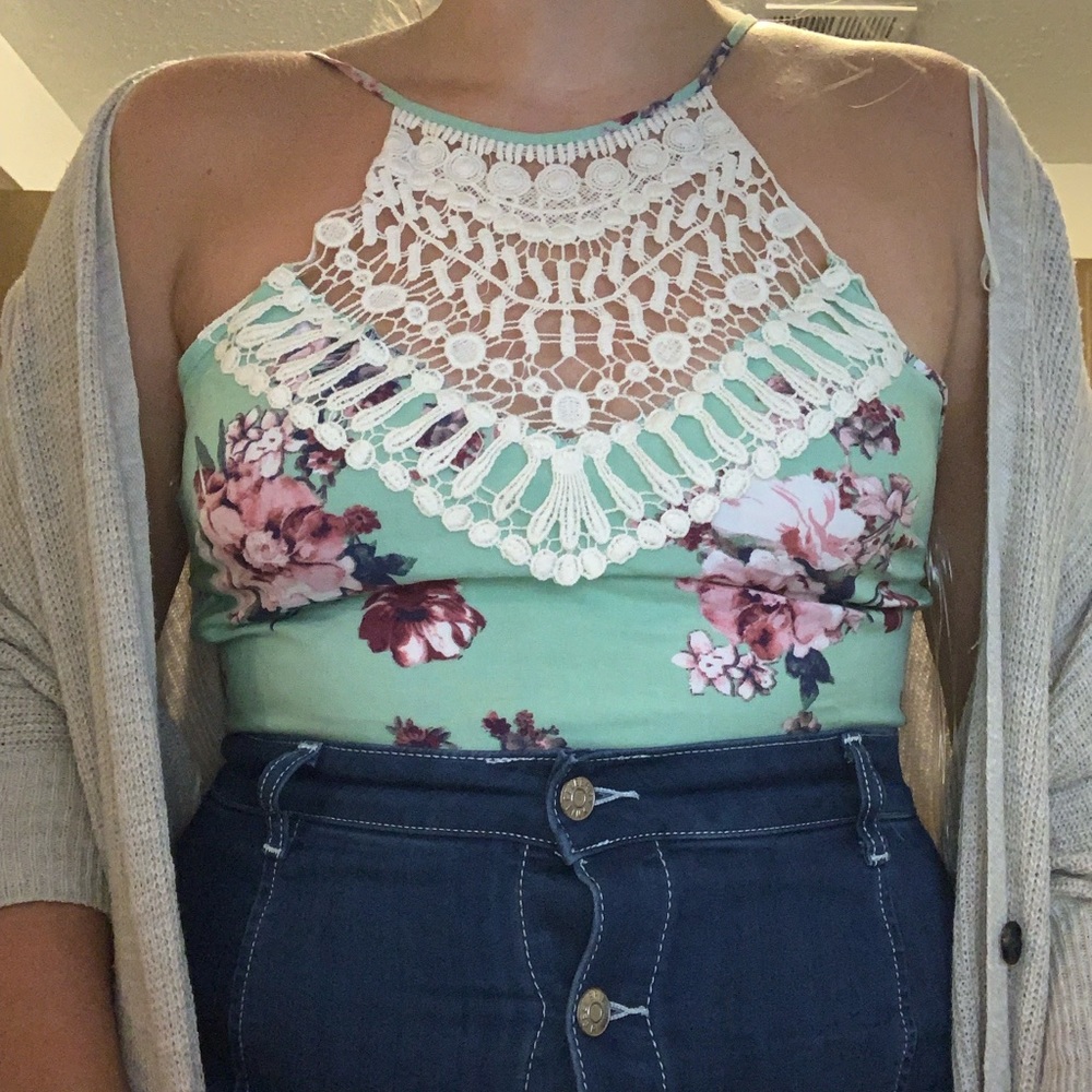 Floral Cropped Halter Tank (size large)
